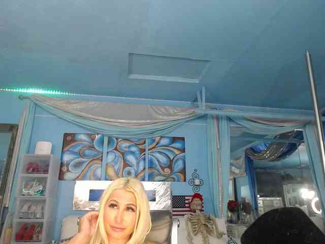 adrianna_fox webcam