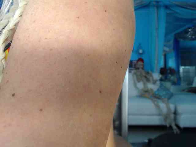 adrianna_fox webcam