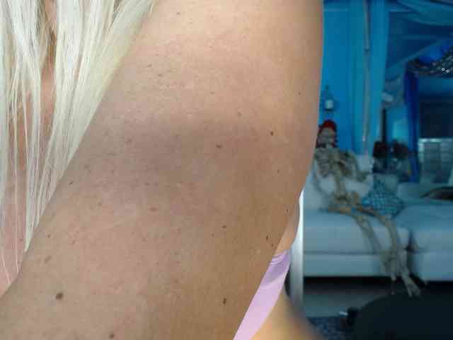 adrianna_fox