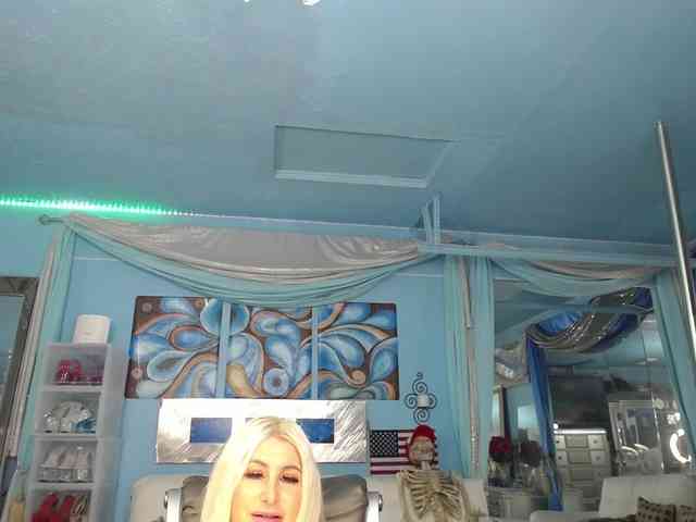 adrianna_fox webcam