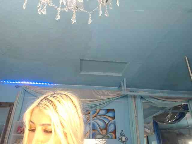 adrianna_fox webcam