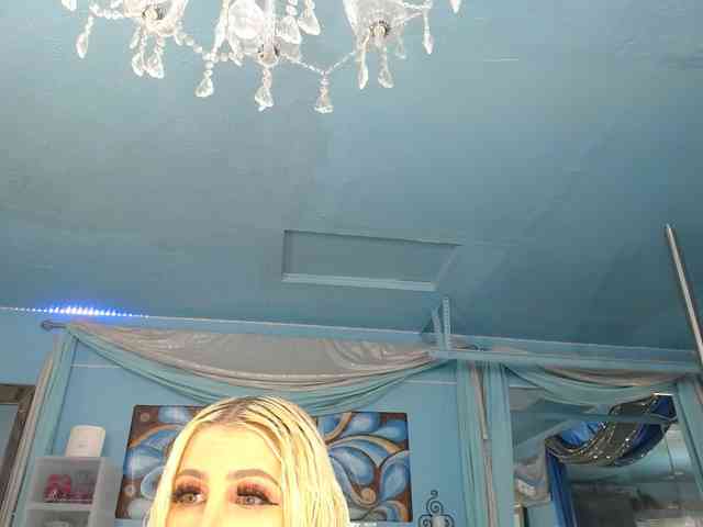 adrianna_fox webcam
