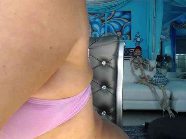 adrianna_fox webcam