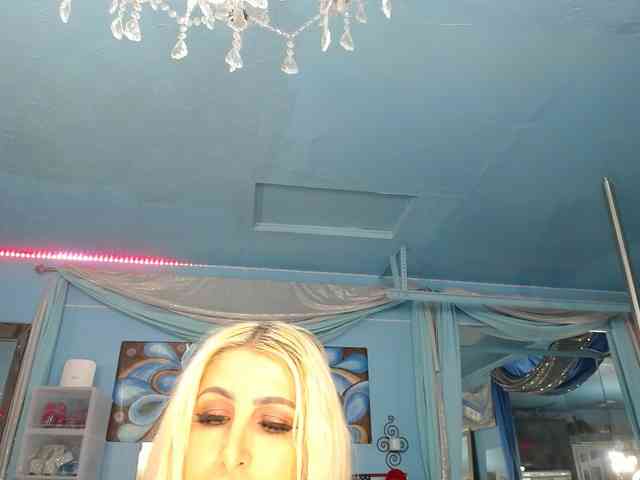 adrianna_fox webcam