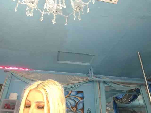 adrianna_fox webcam
