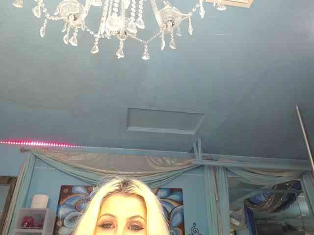 adrianna_fox webcam