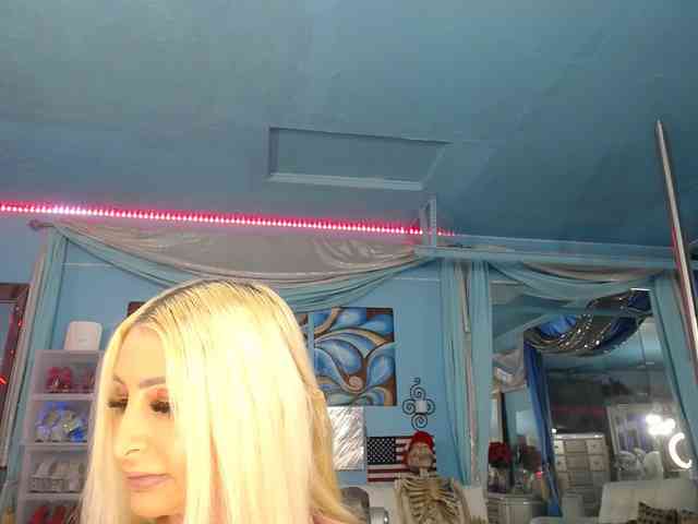 adrianna_fox webcam