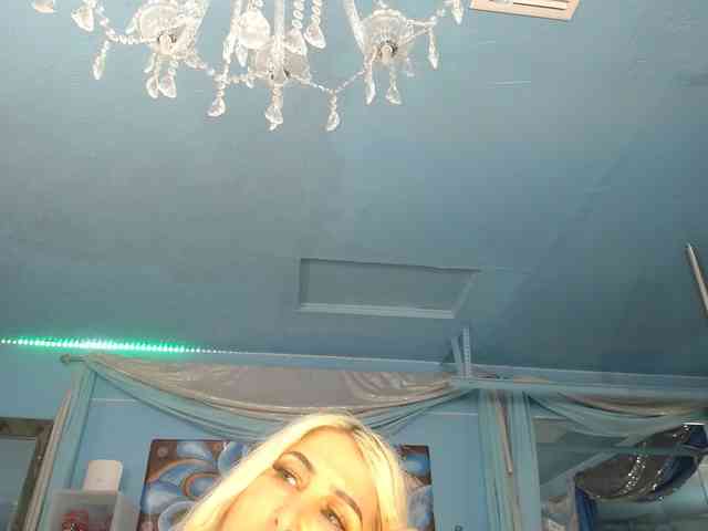 adrianna_fox webcam