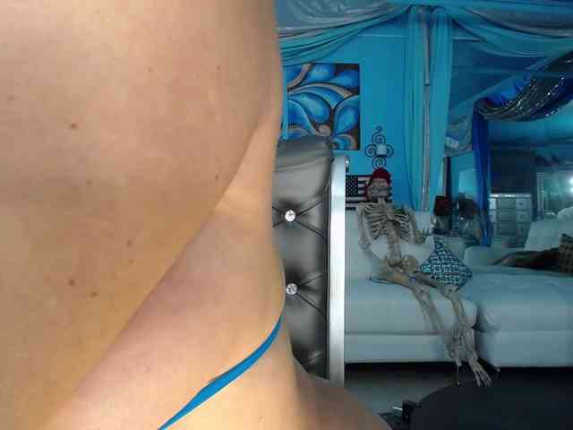 adrianna_fox webcam