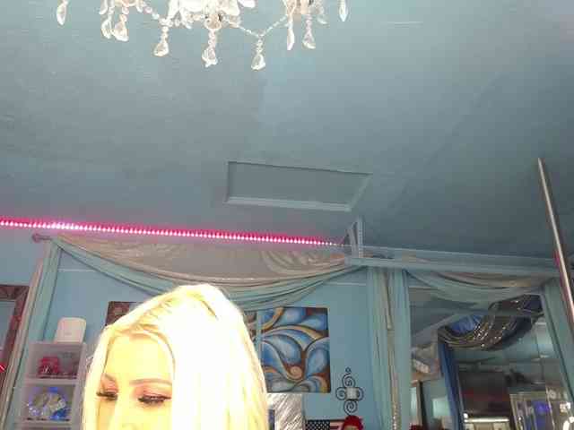 adrianna_fox webcam
