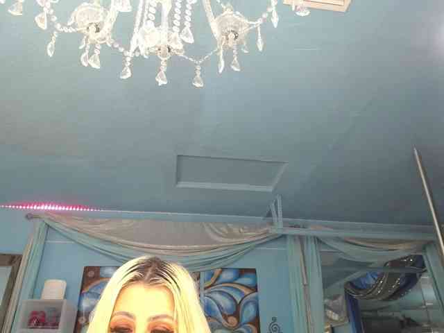 adrianna_fox