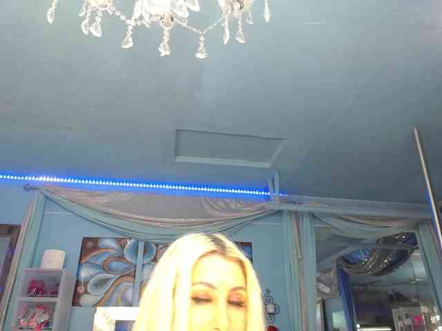 adrianna_fox webcam