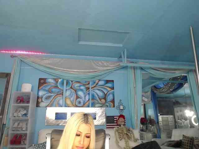 adrianna_fox webcam