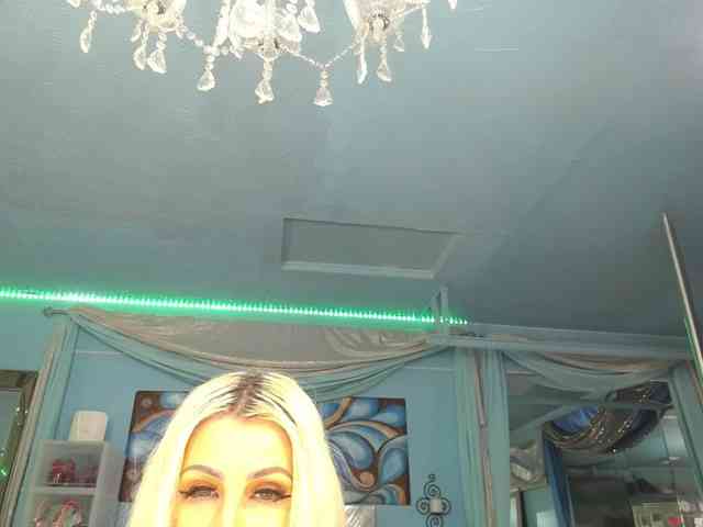 adrianna_fox