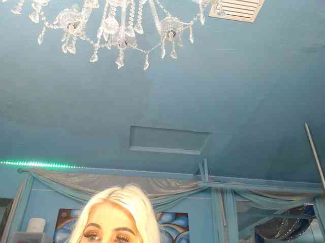 adrianna_fox