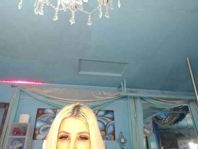 adrianna_fox webcam