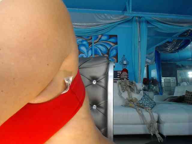 adrianna_fox webcam