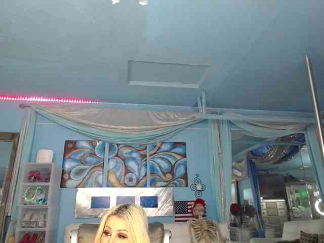 adrianna_fox