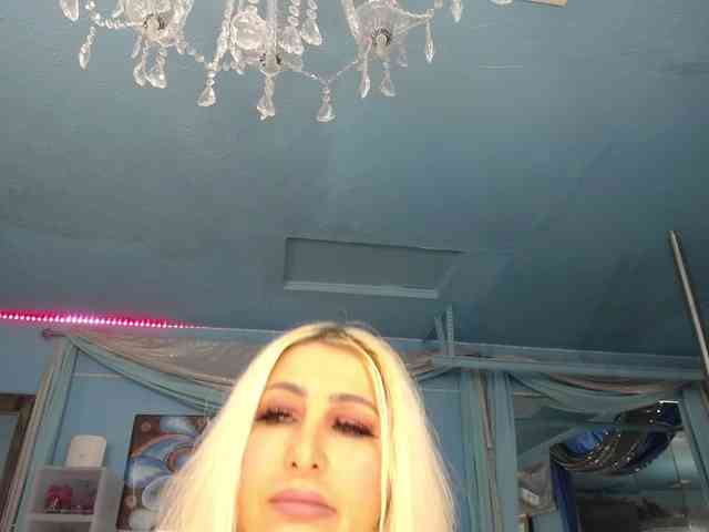 adrianna_fox webcam