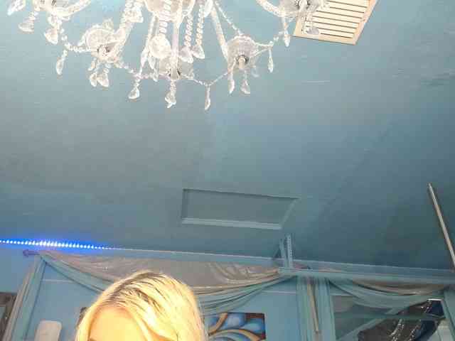 adrianna_fox webcam