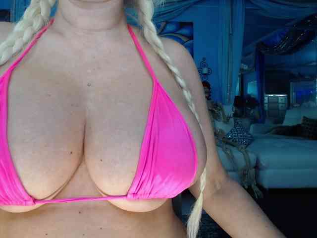adrianna_fox webcam
