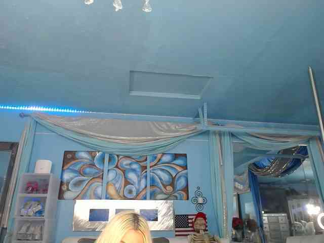 adrianna_fox webcam