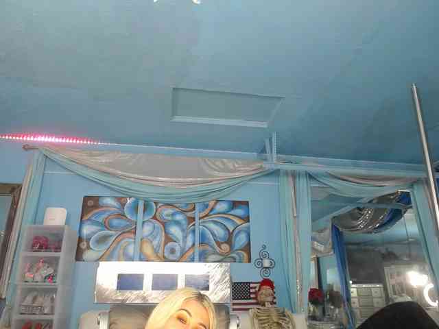 adrianna_fox