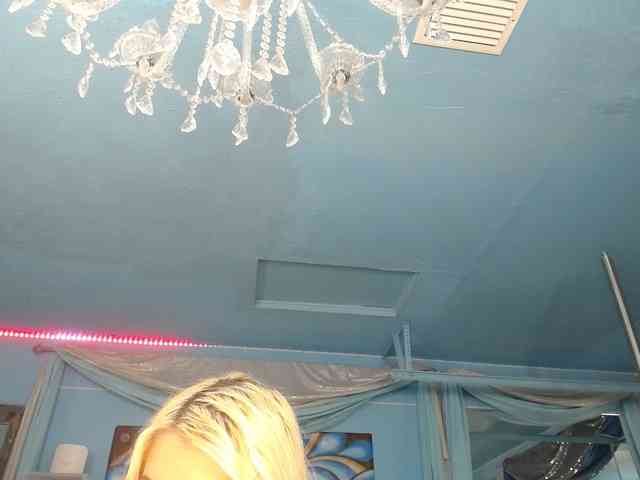 adrianna_fox webcam