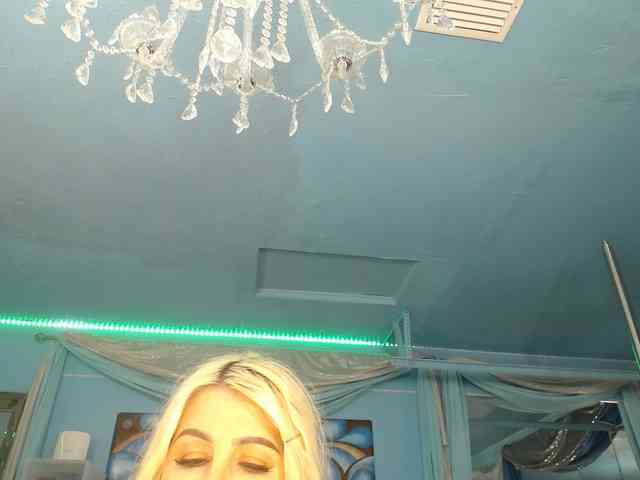 adrianna_fox webcam