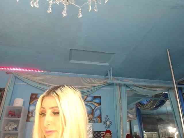 adrianna_fox webcam