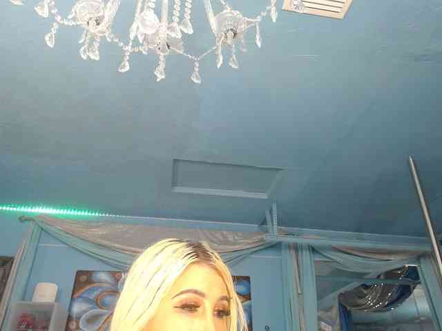 adrianna_fox webcam