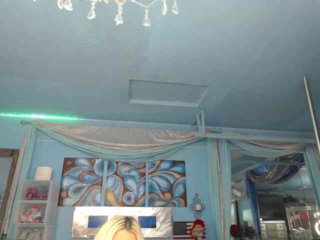 adrianna_fox webcam