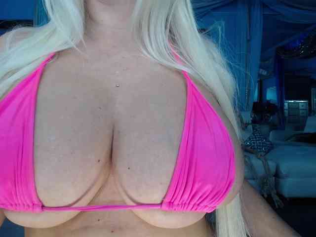 adrianna_fox webcam