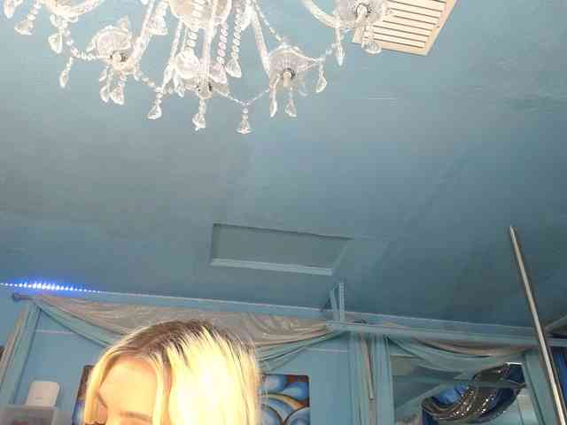 adrianna_fox webcam