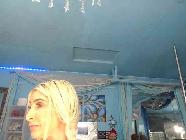 adrianna_fox webcam