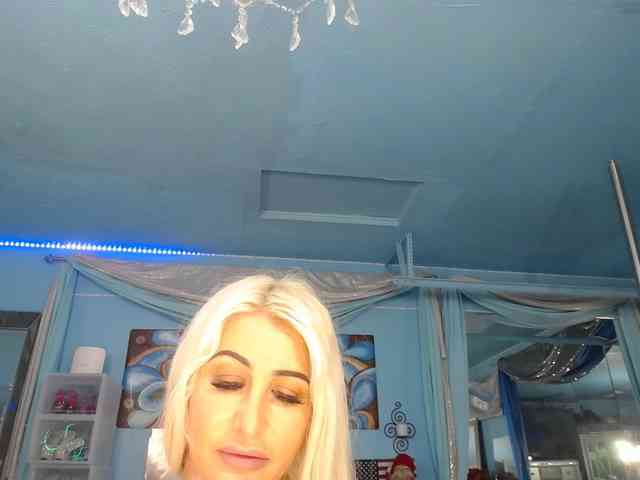 adrianna_fox