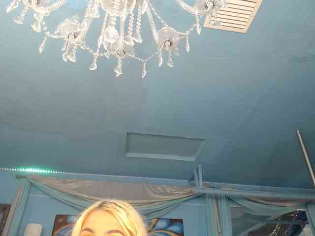 adrianna_fox webcam