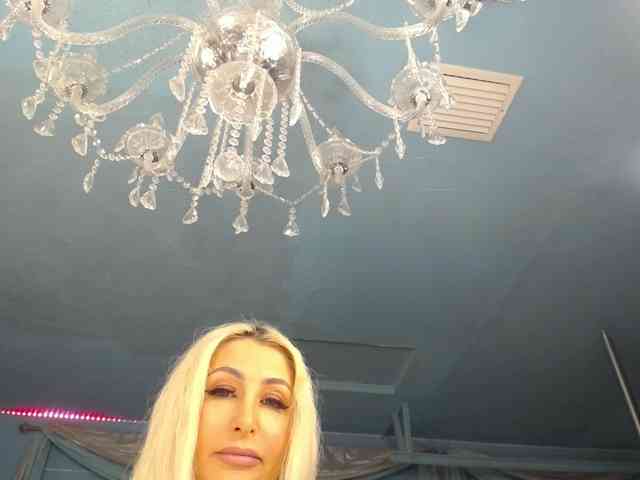 adrianna_fox