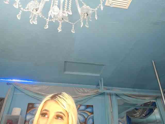 adrianna_fox webcam