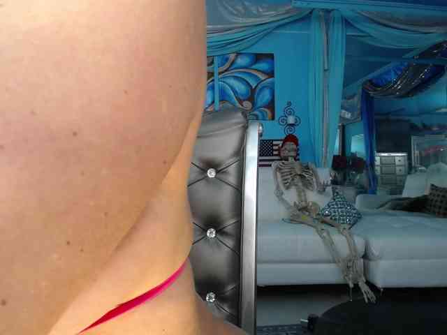 adrianna_fox