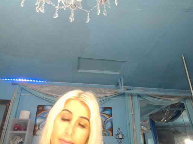 adrianna_fox