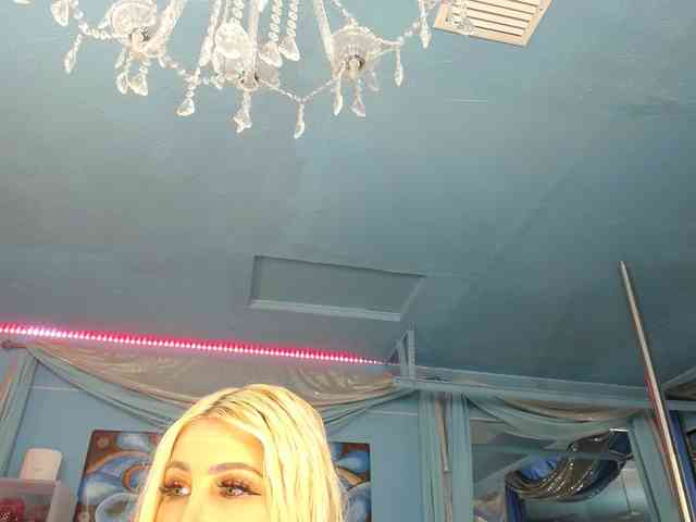 adrianna_fox webcam