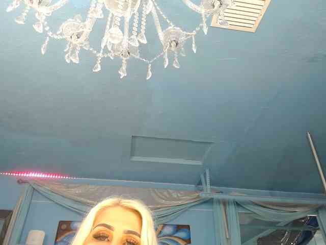adrianna_fox