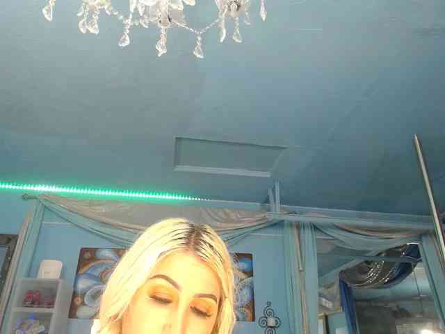 adrianna_fox