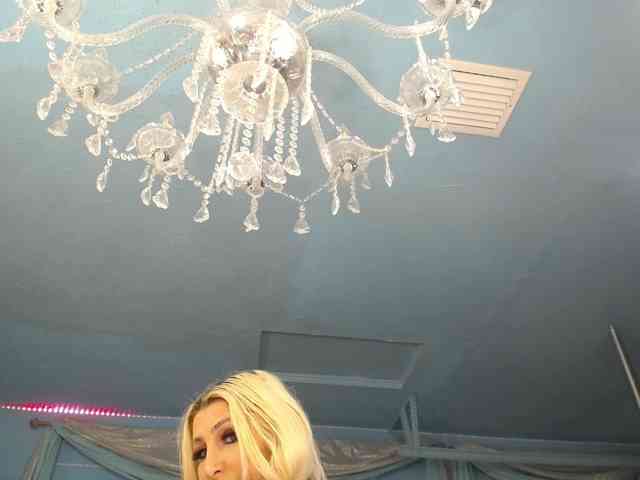 adrianna_fox adrianna_fox