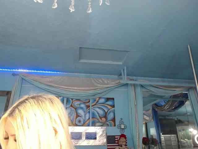 adrianna_fox webcam