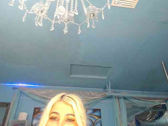adrianna_fox webcam
