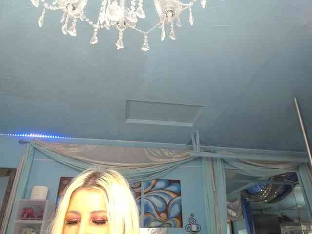 adrianna_fox