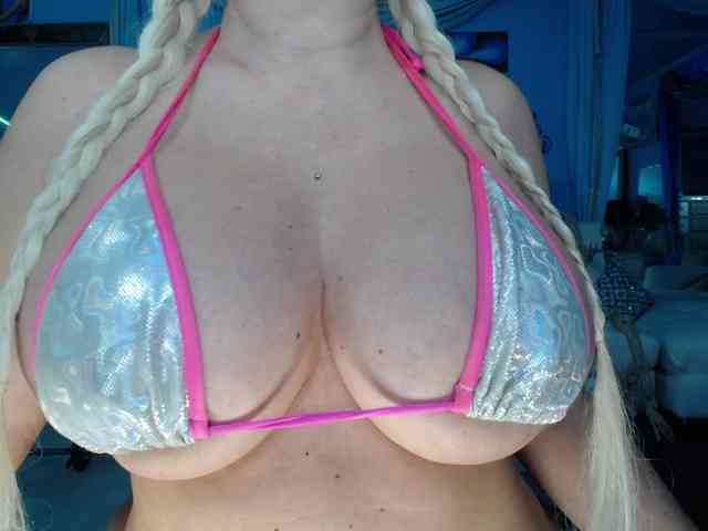 adrianna_fox webcam