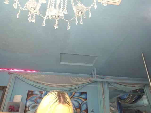 adrianna_fox webcam